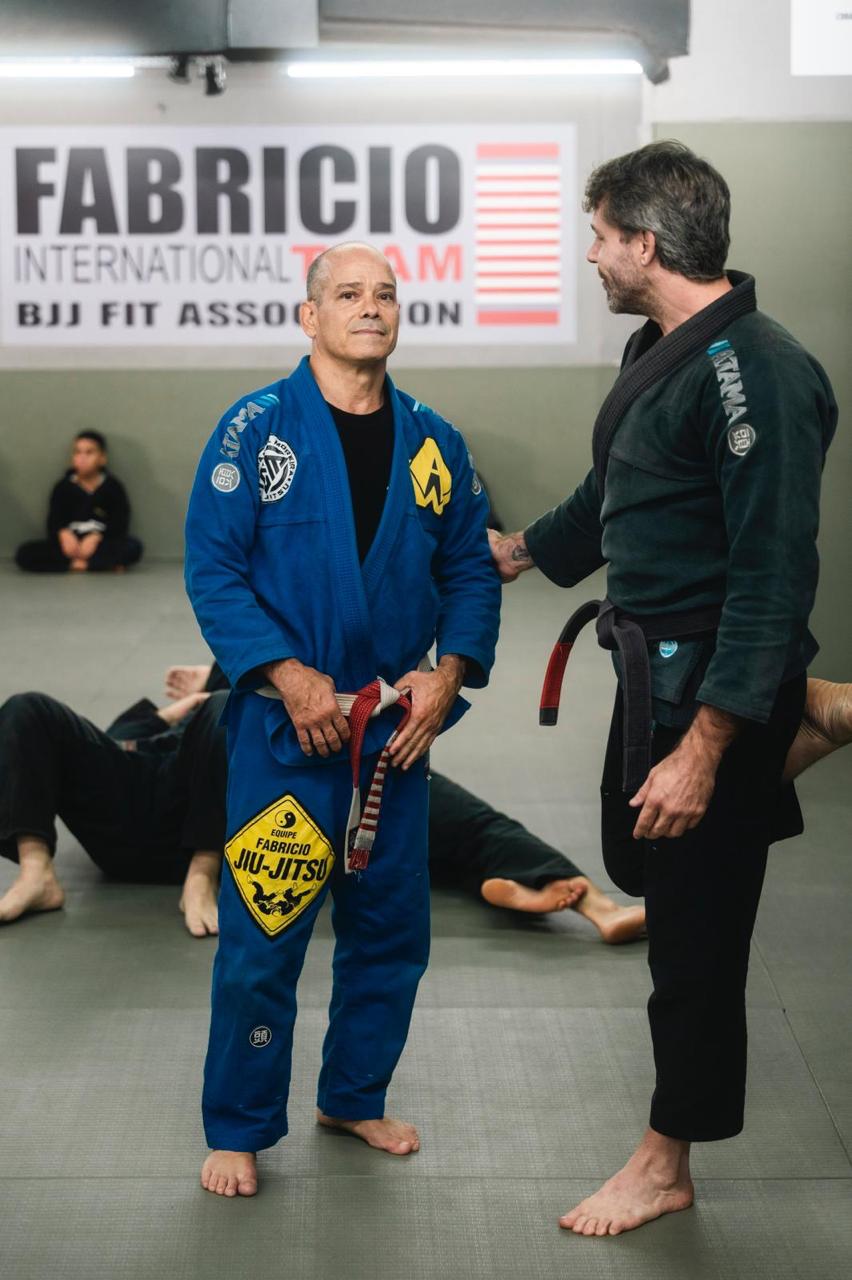 Mestre Fabricio orientando
